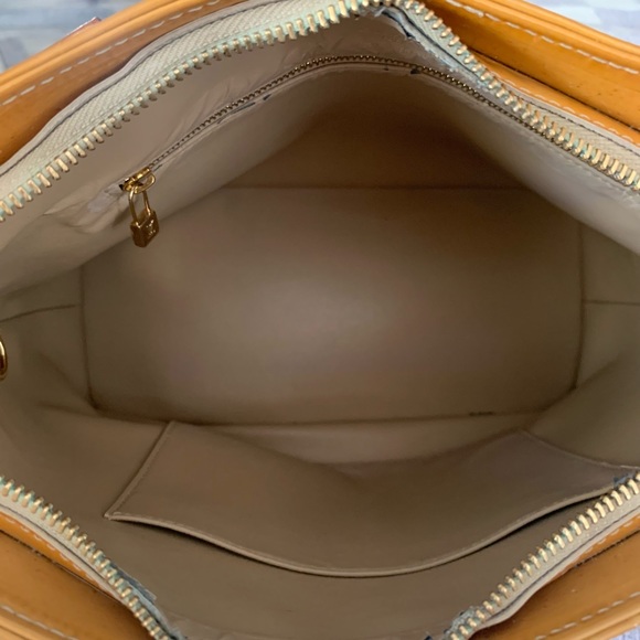 LOUIS VUITTON MONOGRAM VERNIS HOUSTON ~~VINTAGE~< - Picture 10 of 15